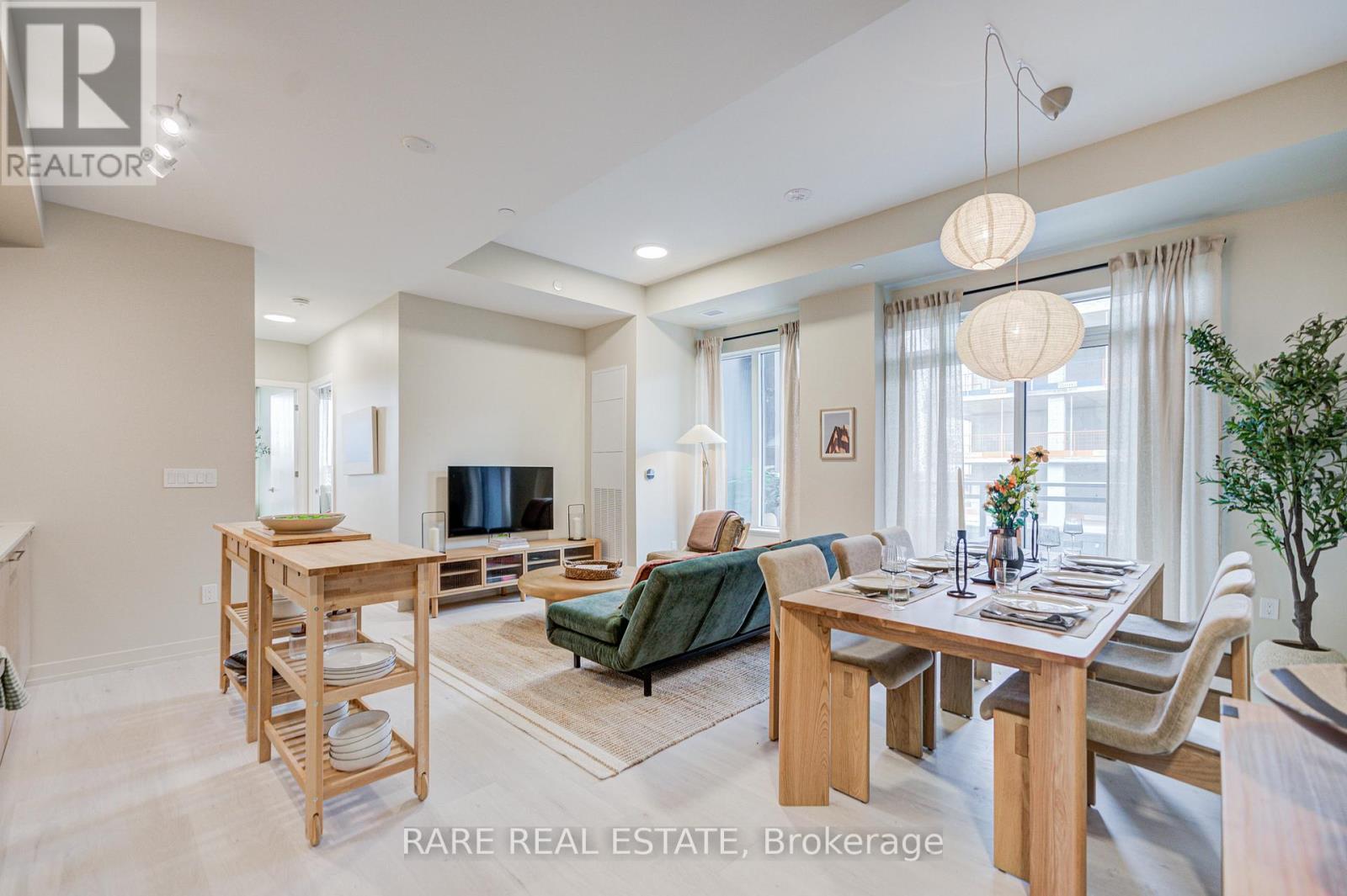 Apartment at 413 - 2501 SAW WHET BOULEVARD, Oakville (GA Glen Abbey)