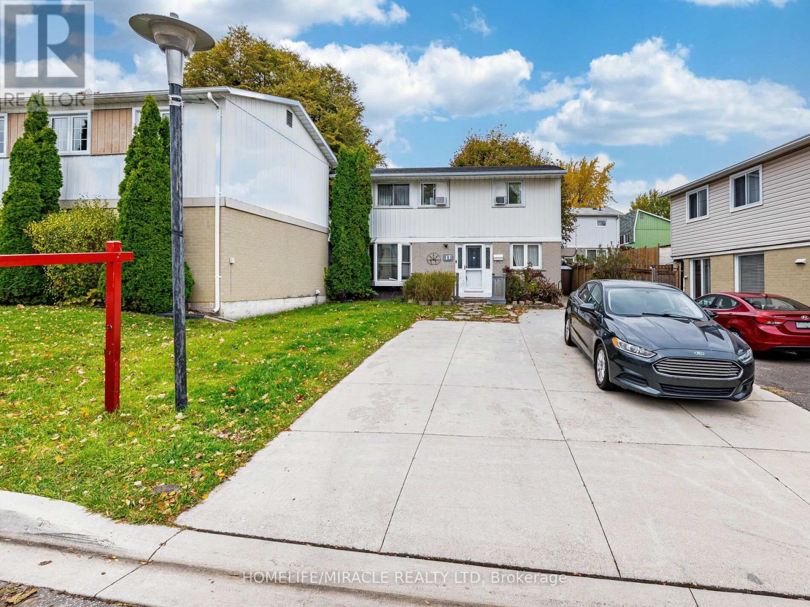 Detached at 11 HECTOR COURT, Brampton (Central Park)