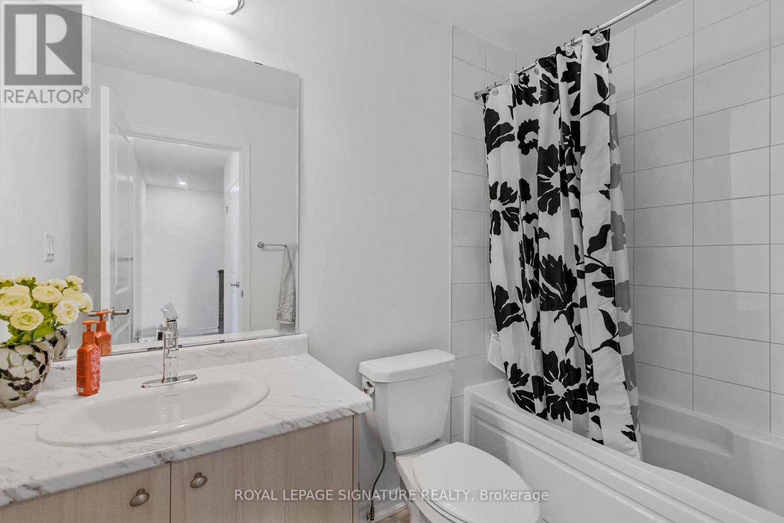 Townhouse at 158 KEPPEL CIRCLE, Brampton