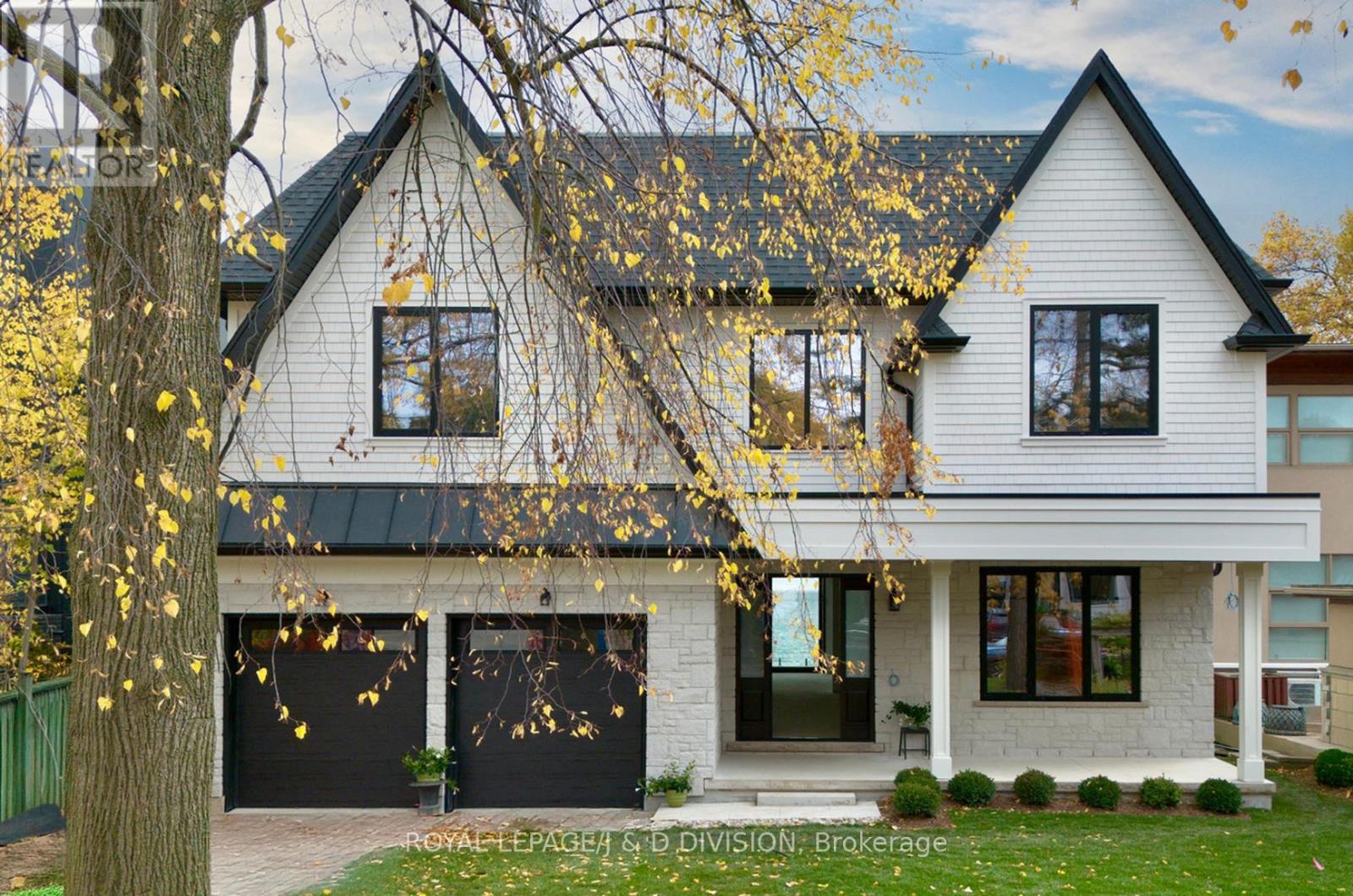 Detached at 99 LAKE PROMENADE, Toronto (Long Branch)