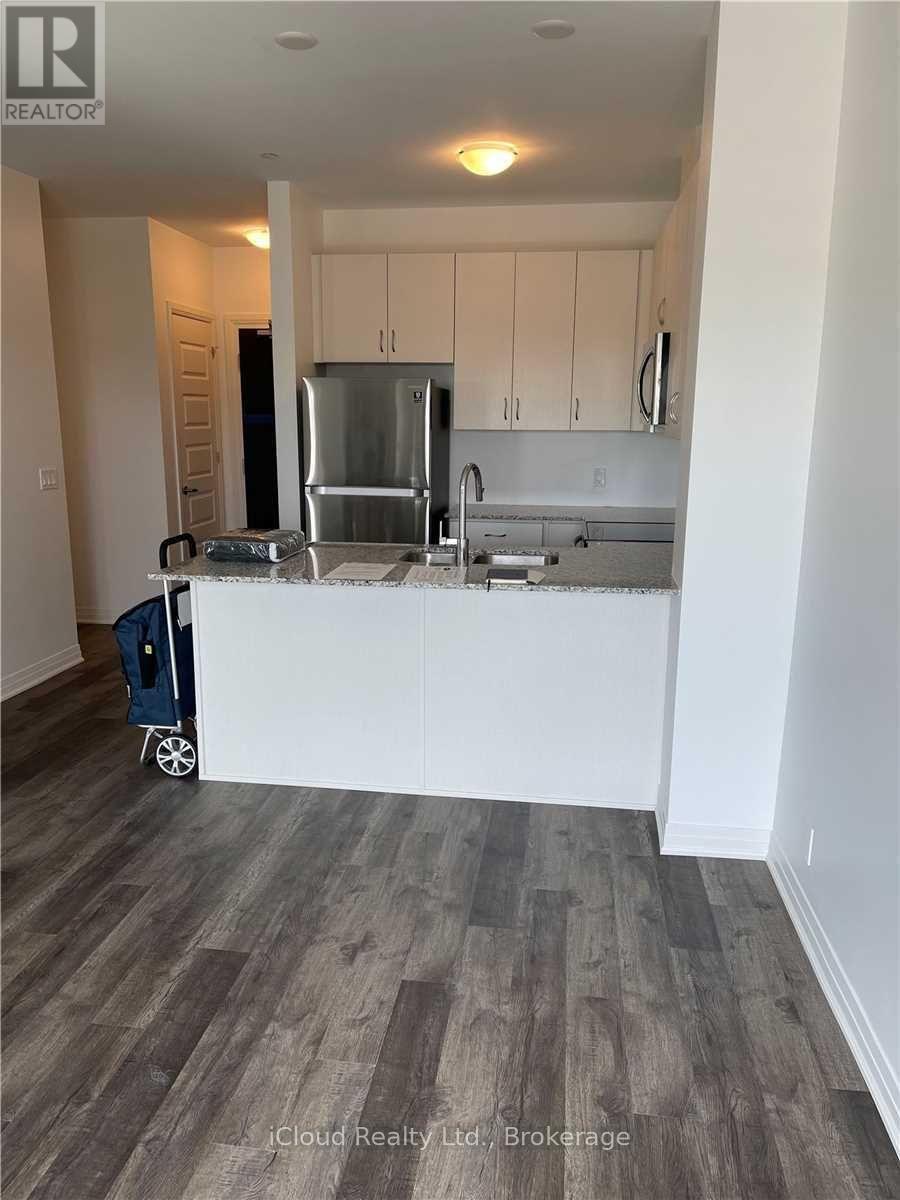 Apartment at 320 - 102 GROVEWOOD COMMON DRIVE, Oakville (GO Glenorchy)
