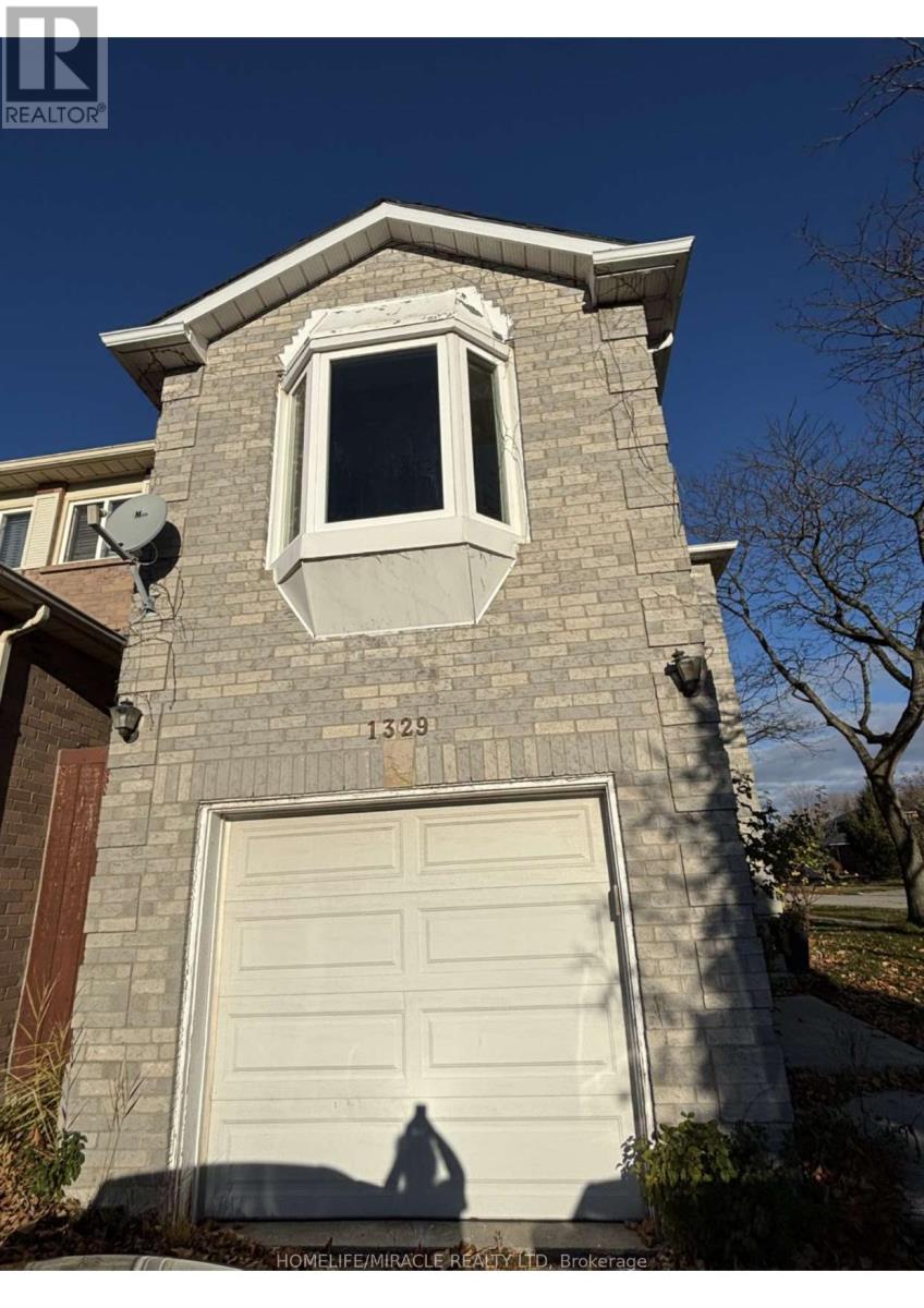 Detached at 1329 HAZEL MCCLEARY DRIVE, Oakville (CV Clearview)