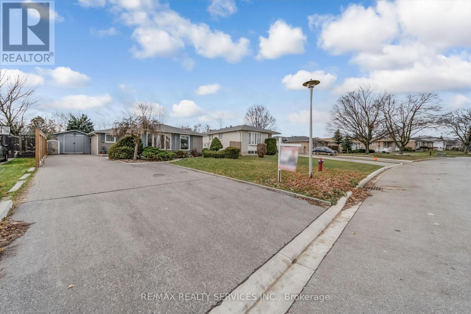 Detached at 39 FLAVIAN CRESCENT, Brampton (Southgate)