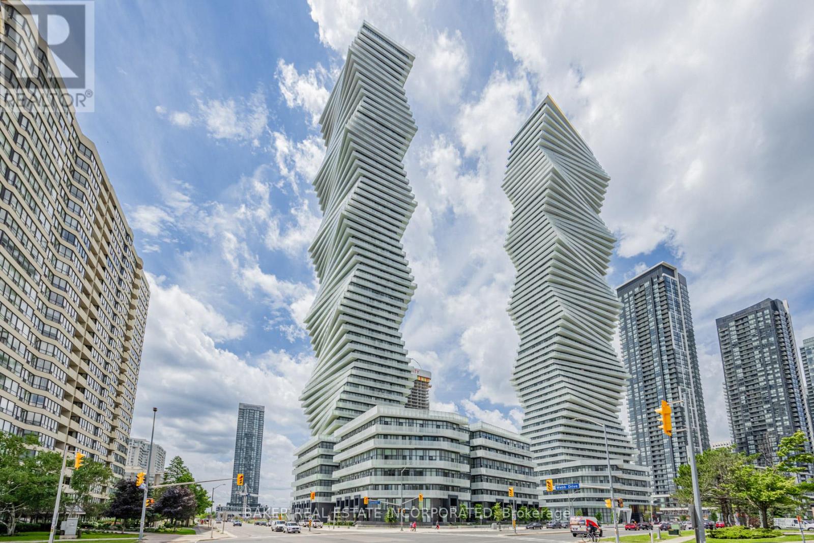 Apartment at 205 - 3883 QUARTZ ROAD, Mississauga (City Centre)