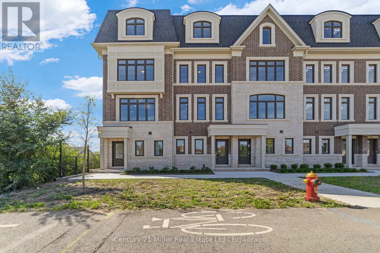 Townhouse at 48 - 2140 TRAFALGAR ROAD, Oakville (RO River Oaks)