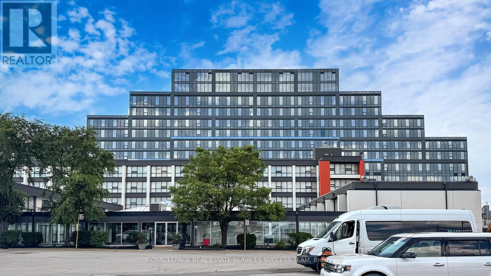 Other at 301 - 600 DIXON ROAD, Toronto (Willowridge-Martingrove-Richview)