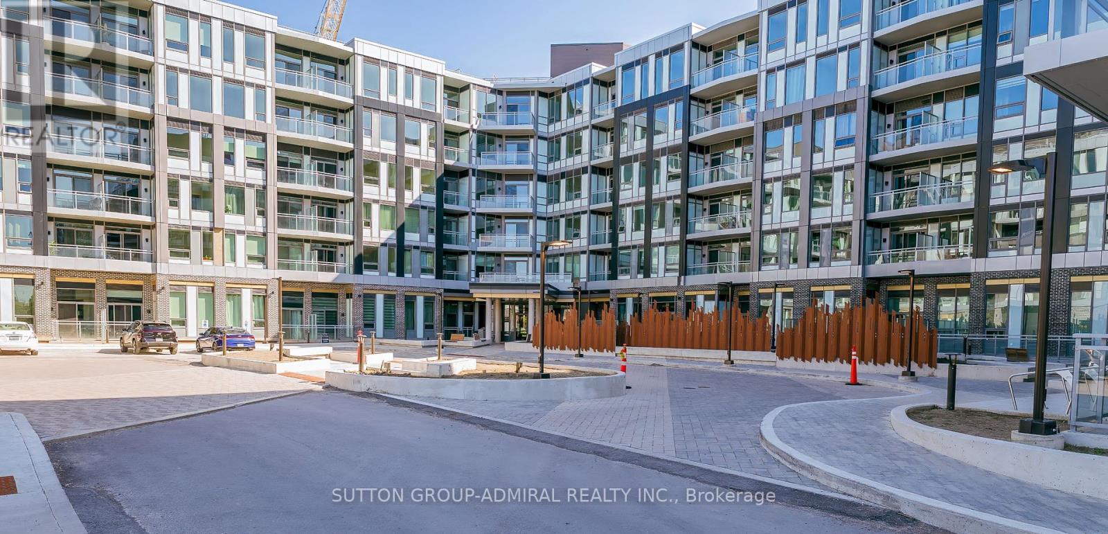 Apartment at 537 - 2501 SAW WHET BOULEVARD, Oakville (GA Glen Abbey)