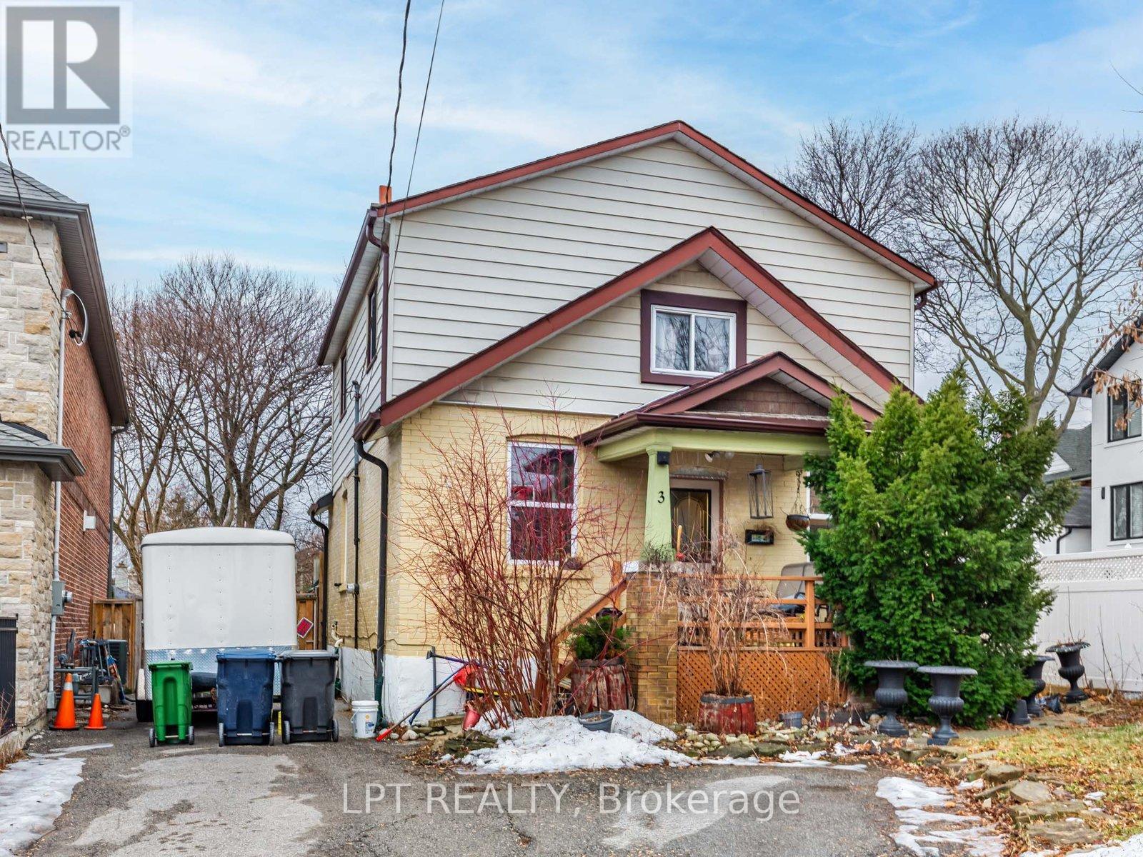 Detached at 3 RAYMORE DRIVE, Toronto (Humber Heights)