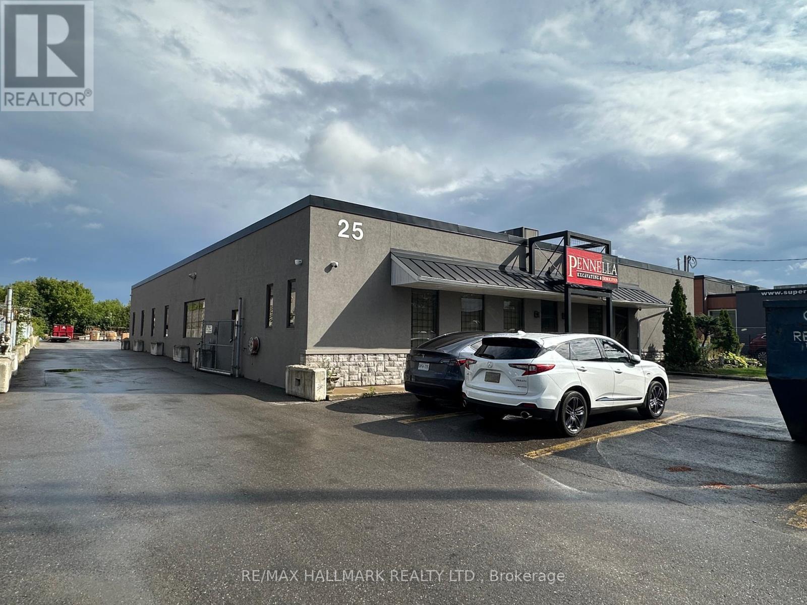 Other at 2A - 25 VANLEY CRESCENT, Toronto (York University Heights)