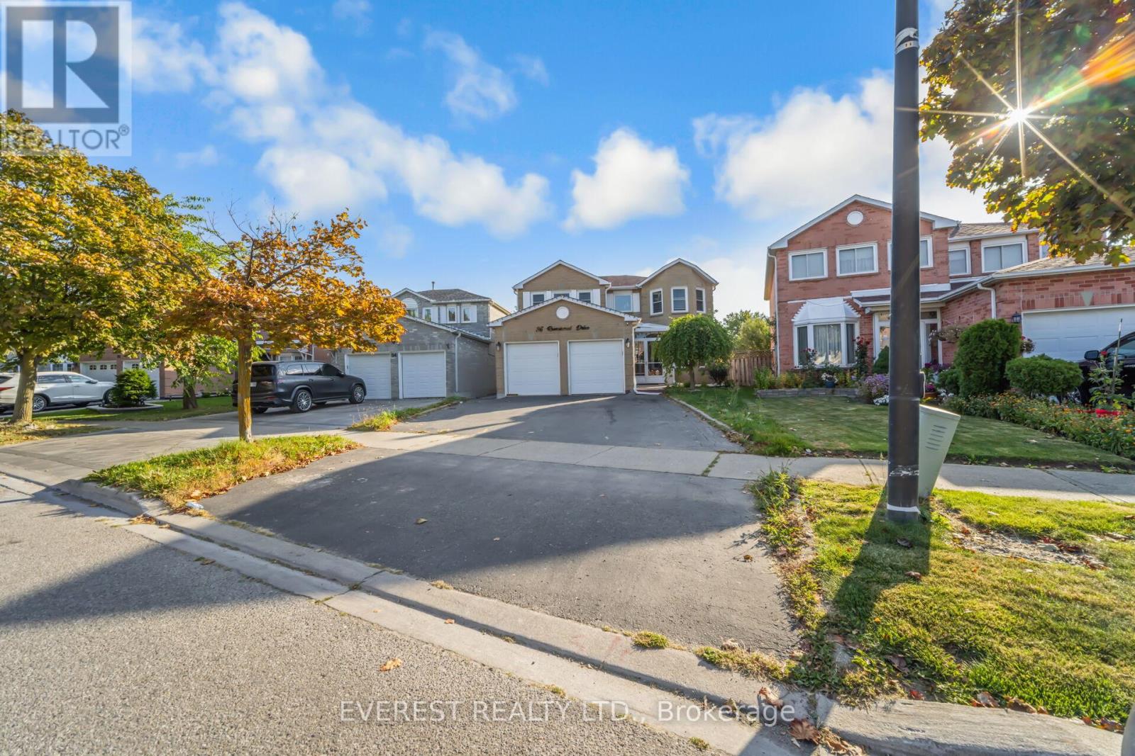 Detached at 96 RAVENSWOOD DRIVE, Brampton (Fletcher's Creek South)