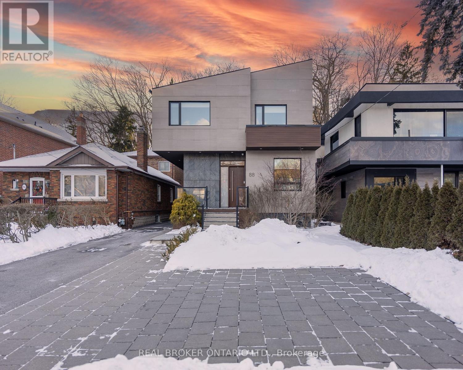 Detached at 88 SOUTH KINGSWAY WAY, Toronto (High Park-Swansea)