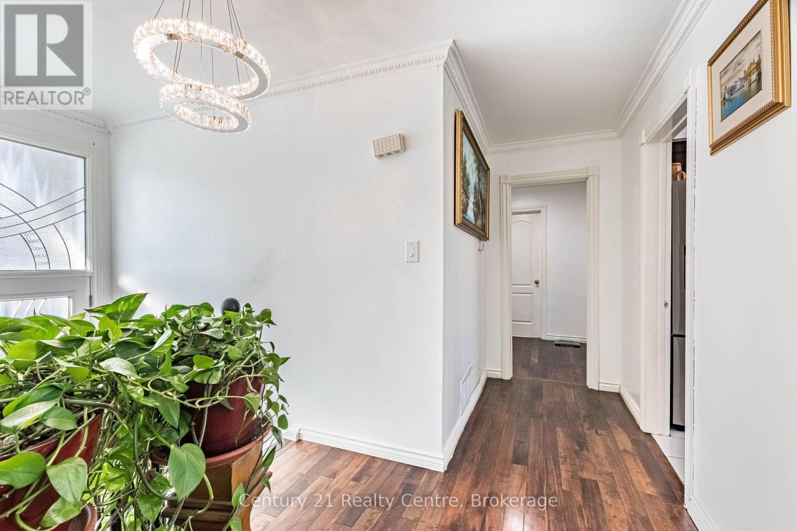 Detached at 3800 WYEWOOD ROAD, Mississauga
