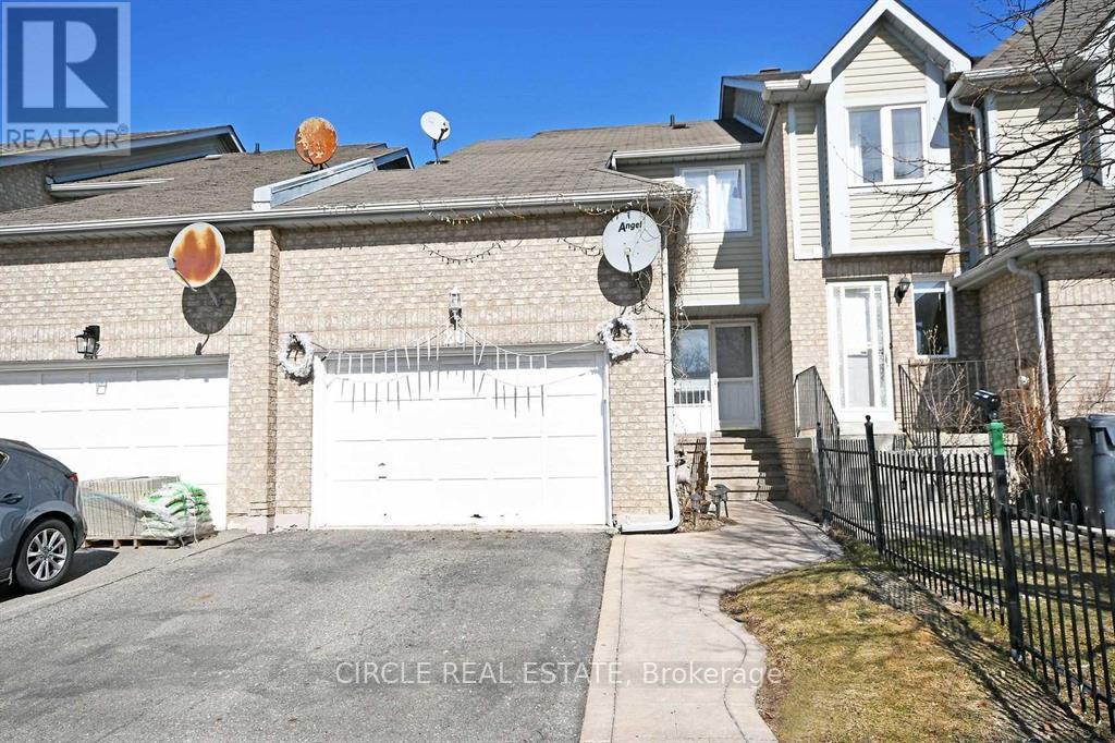 Townhouse at 20 LANGDALE CRESCENT, Brampton (Fletcher's West)