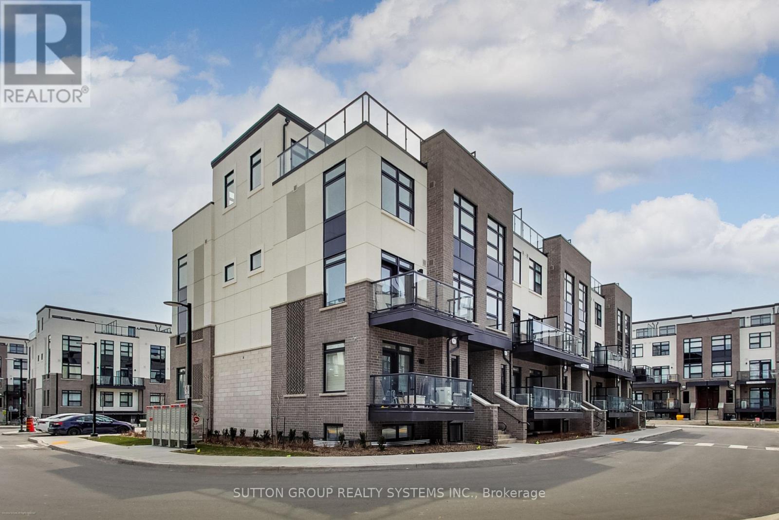 Townhouse at 102 - 1593 ROSE WAY, Milton (CB Cobban)