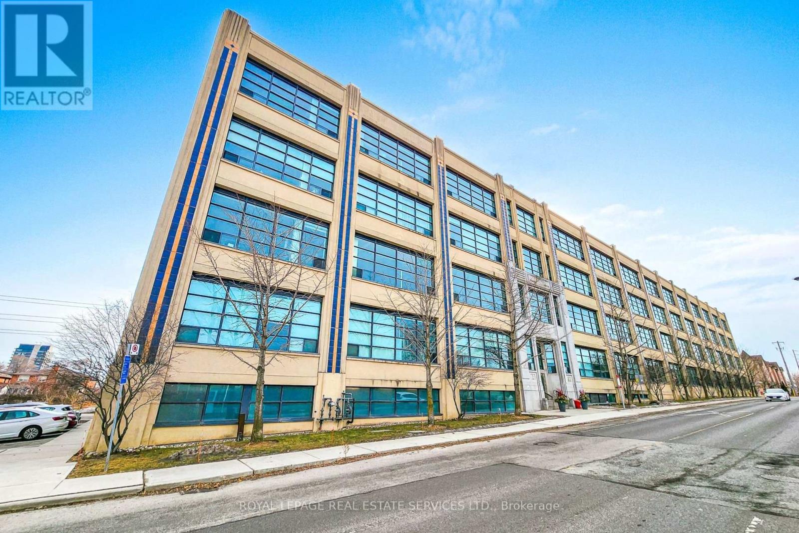 Apartment at 205 - 1001 ROSELAWN AVENUE, Toronto (Briar Hill-Belgravia)