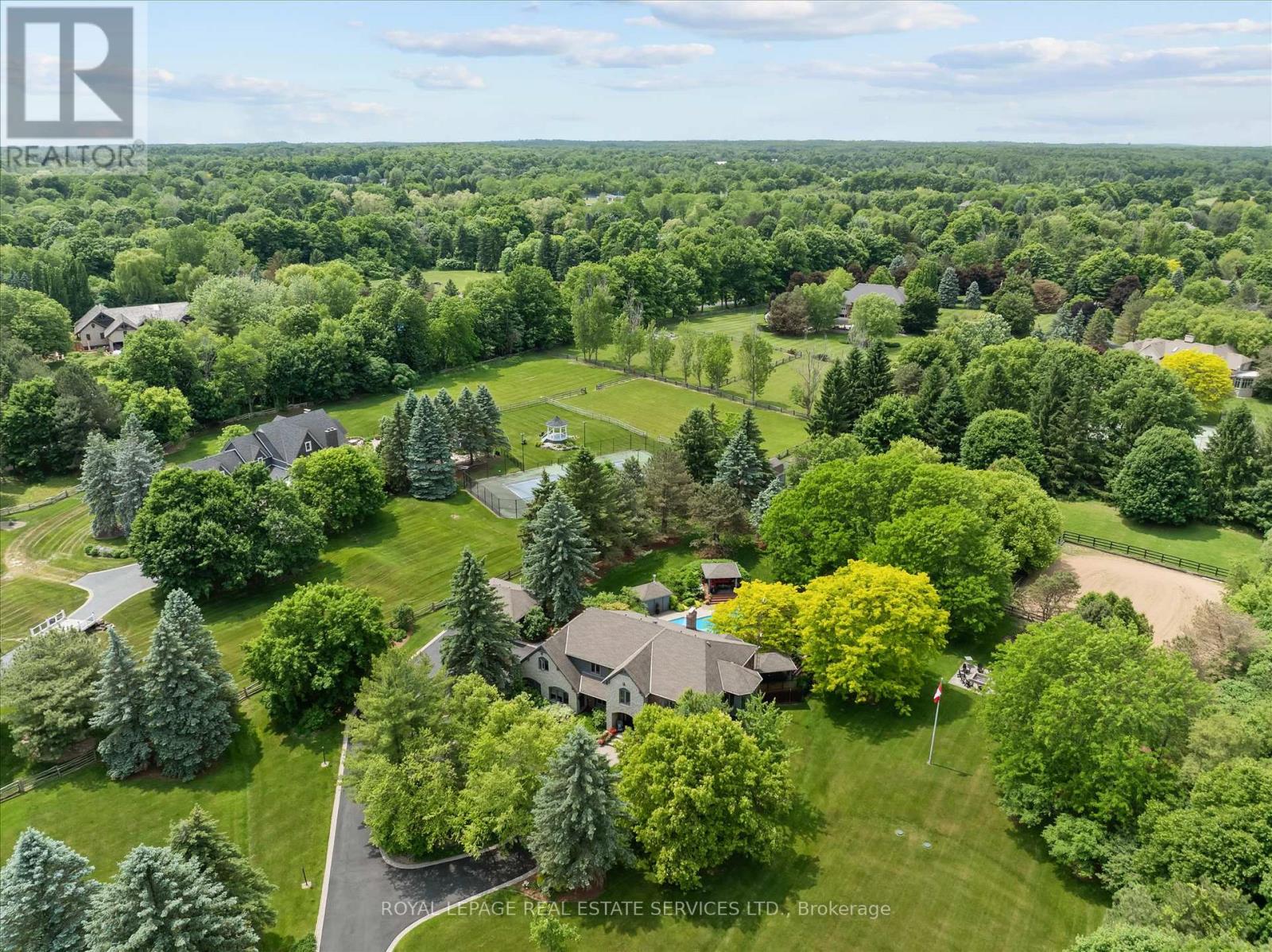 Detached at 2315 8 SIDEROAD, Burlington