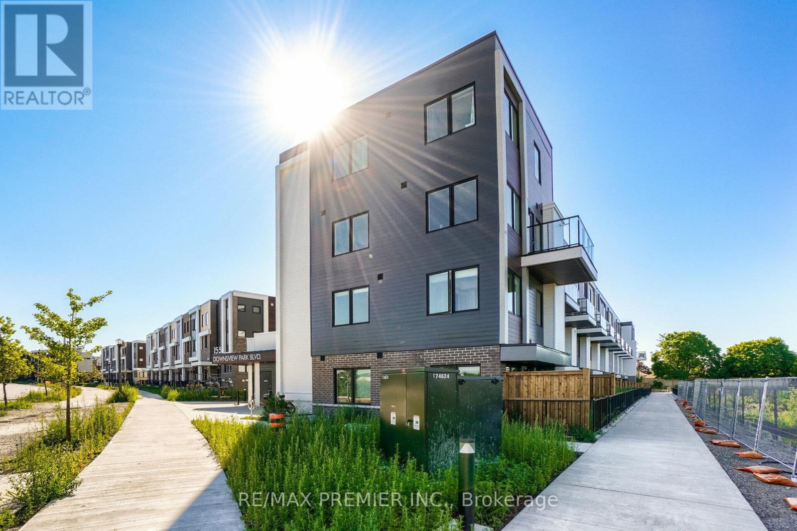 Townhouse at 116 - 155 DOWNSVIEW PARK BOULEVARD, Toronto (Downsview-Roding-CFB)