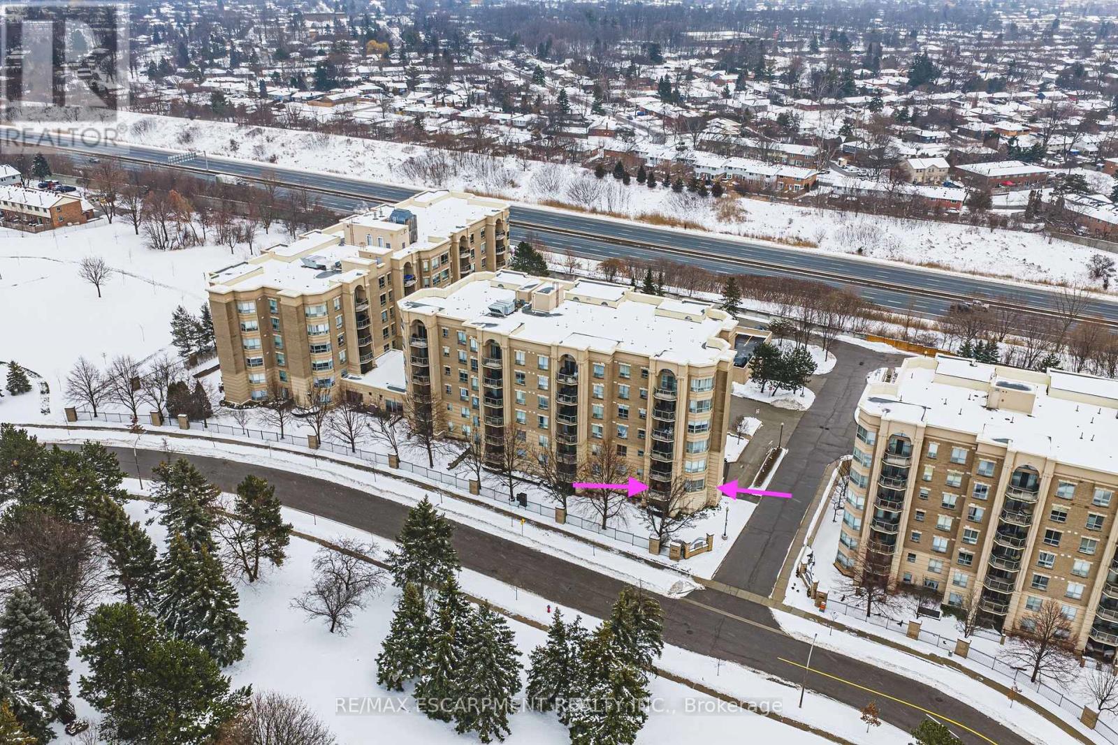 Apartment at 103 - 2075 AMHERST HEIGHTS DRIVE, Burlington (Brant Hills)