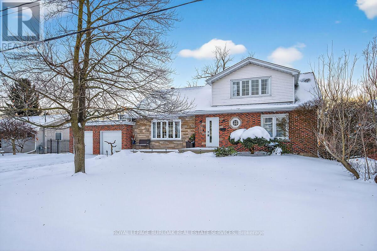 Detached at 912 BOOTHMAN AVENUE, Burlington (Bayview)