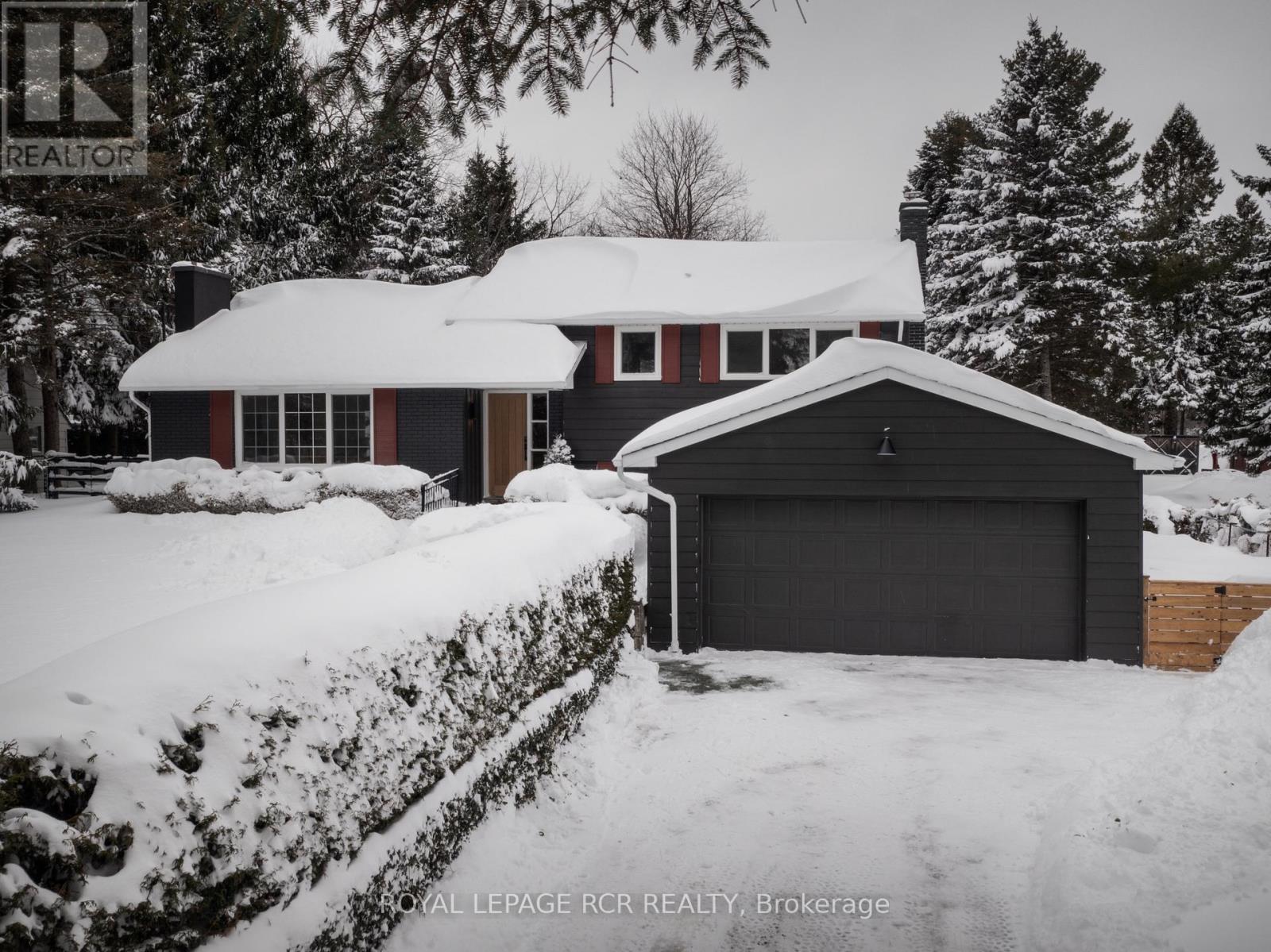 Detached at 922 THE GRANGE SIDE ROAD, Caledon