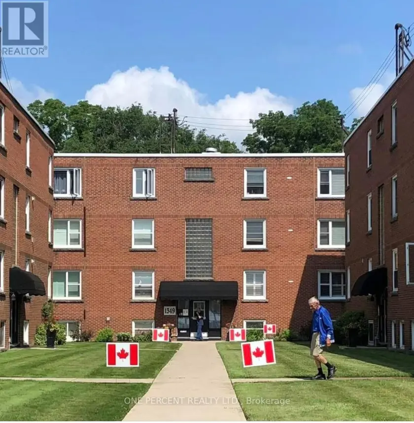 Apartment at 16 - 1351 LAKESHORE ROAD, Burlington (Brant)