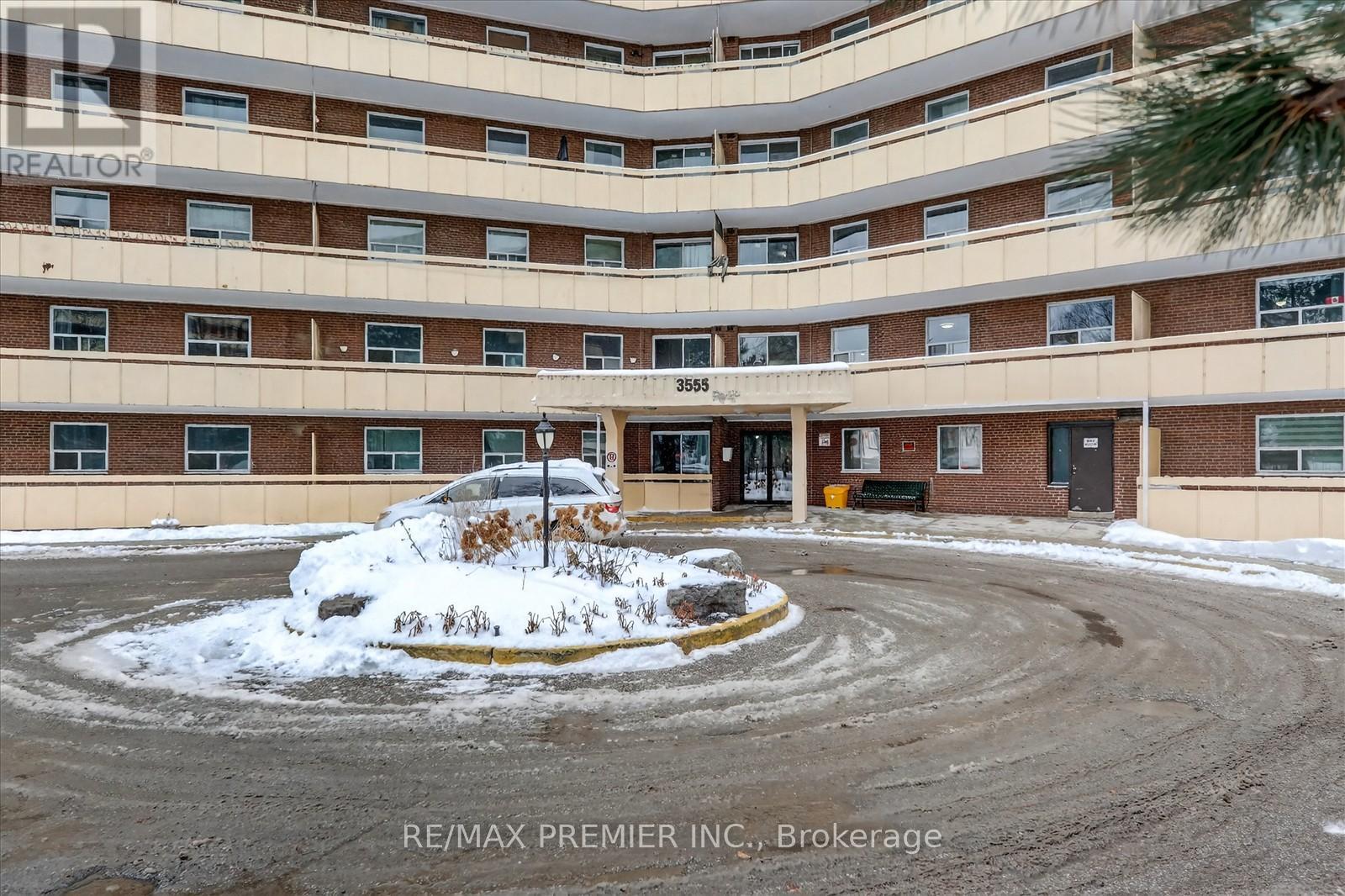 Apartment at 712 - 3555 DERRY ROAD E, Mississauga (Malton)