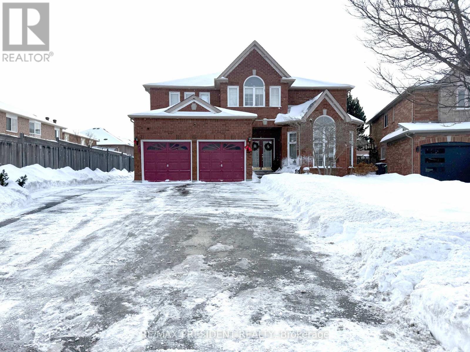Detached at 4 TALL OAKS PLACE, Brampton (Sandringham-Wellington)