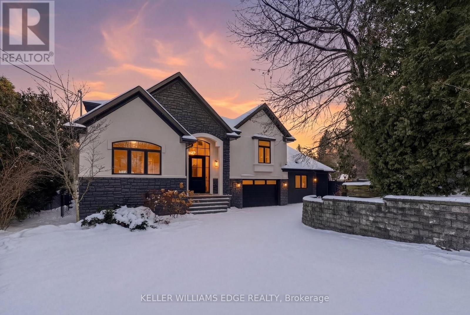 Detached at 1316 DUNDAS STREET, Burlington (Tyandaga)