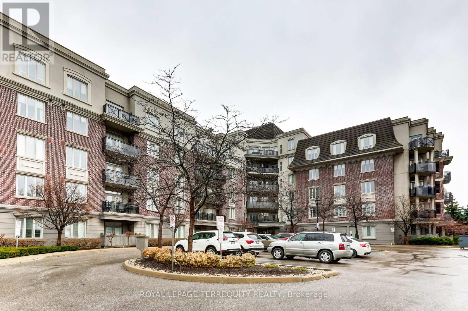 Apartment at 422 - 245 DALESFORD ROAD, Toronto (Stonegate-Queensway)