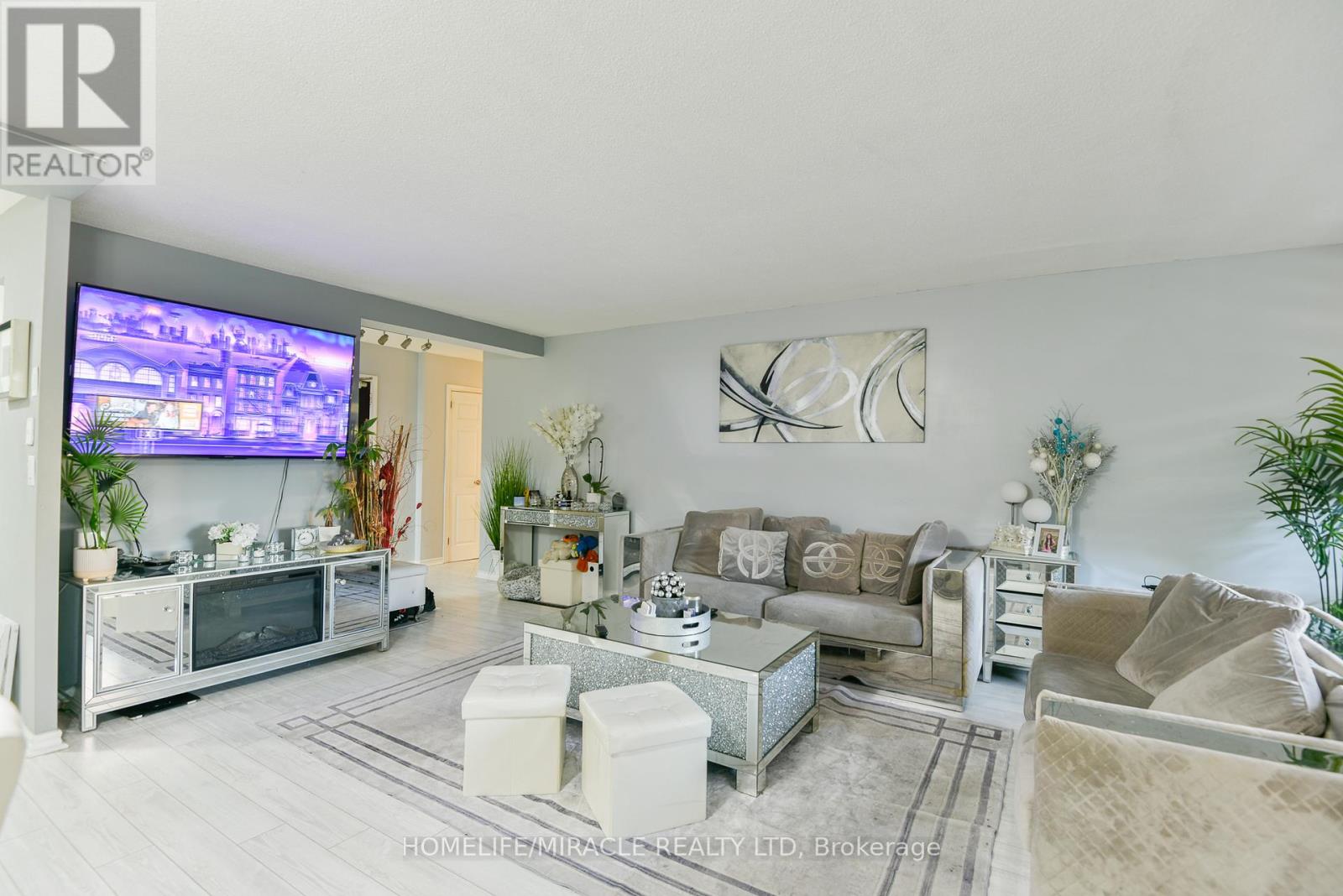 Apartment at 903 - 714 THE WEST MALL ROAD, Toronto (Eringate-Centennial-West Deane)
