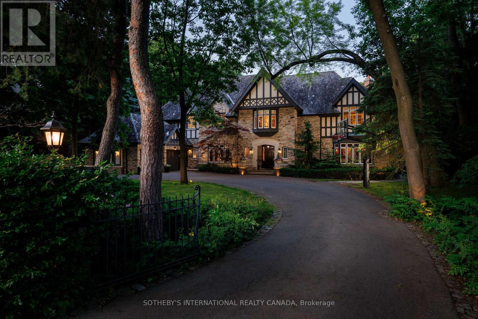 Detached at 67 KINGSWAY CRESCENT, Toronto (Kingsway South)