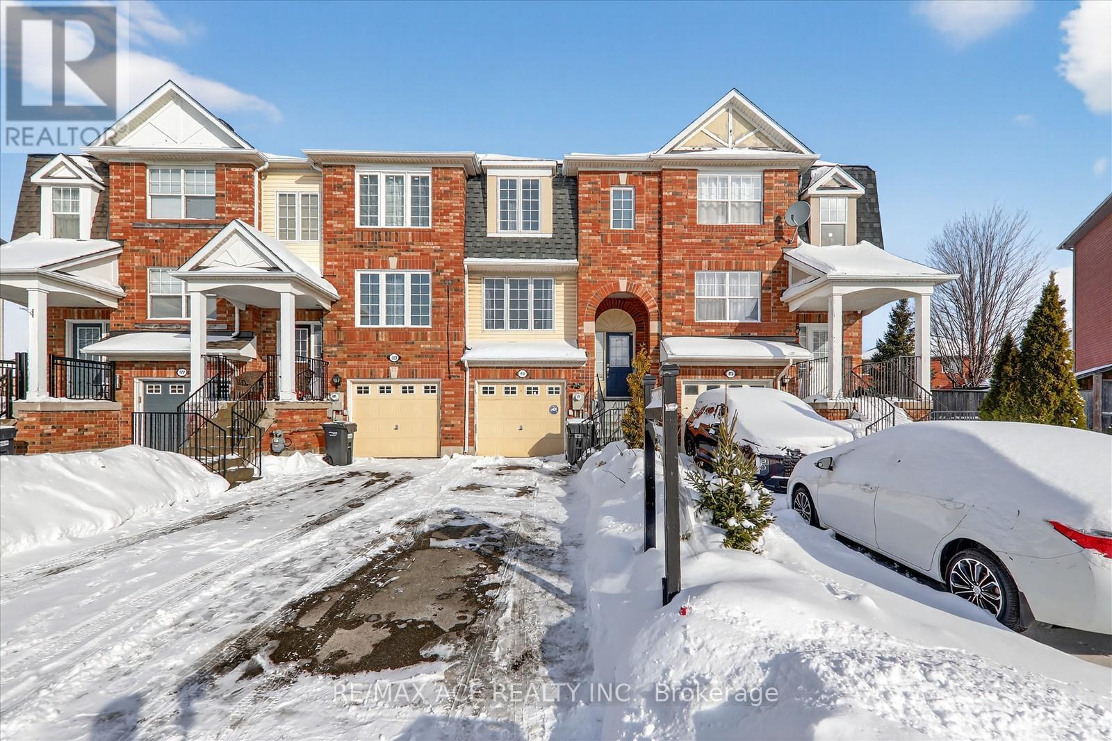 Townhouse at 111 DUNLOP COURT, Brampton (Fletcher's Meadow)