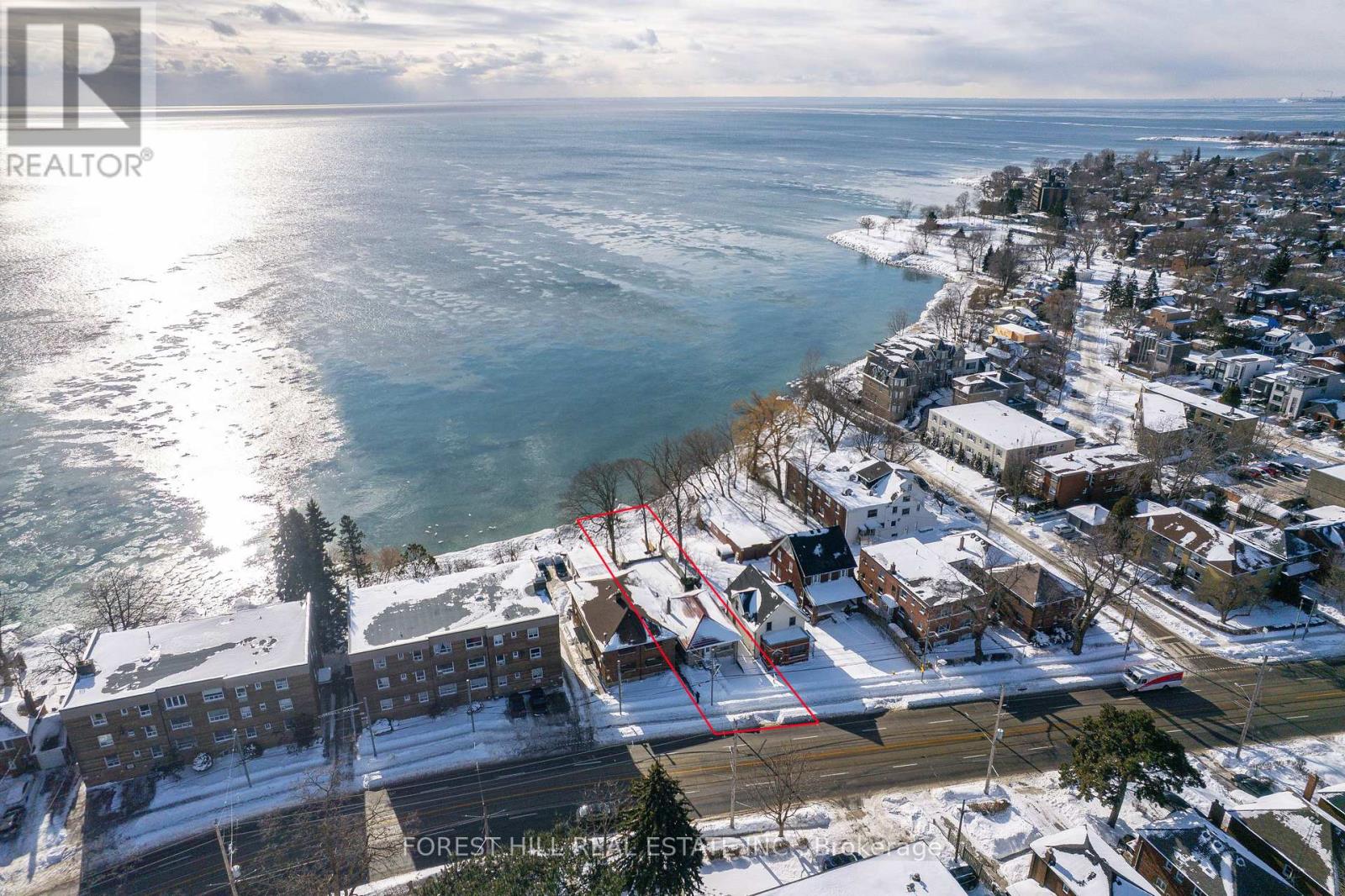 Detached at 2703 LAKE SHORE BOULEVARD W, Toronto (Mimico)