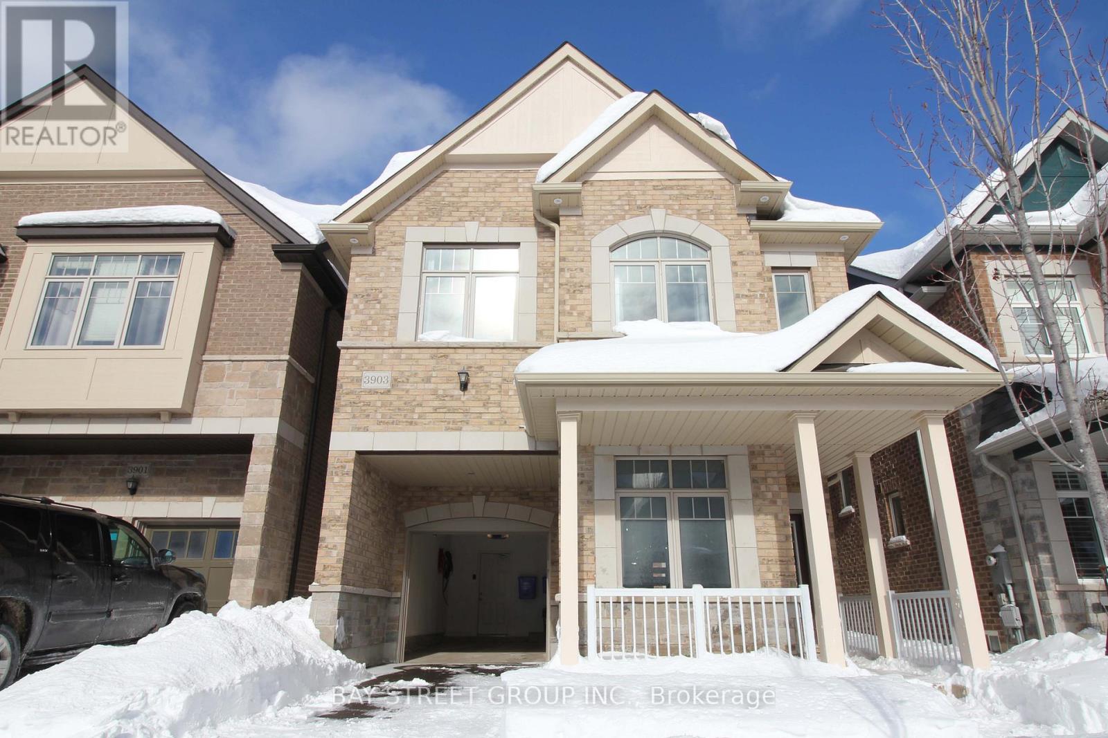 Detached at 3903 TUFGAR CRESCENT, Burlington (Alton)