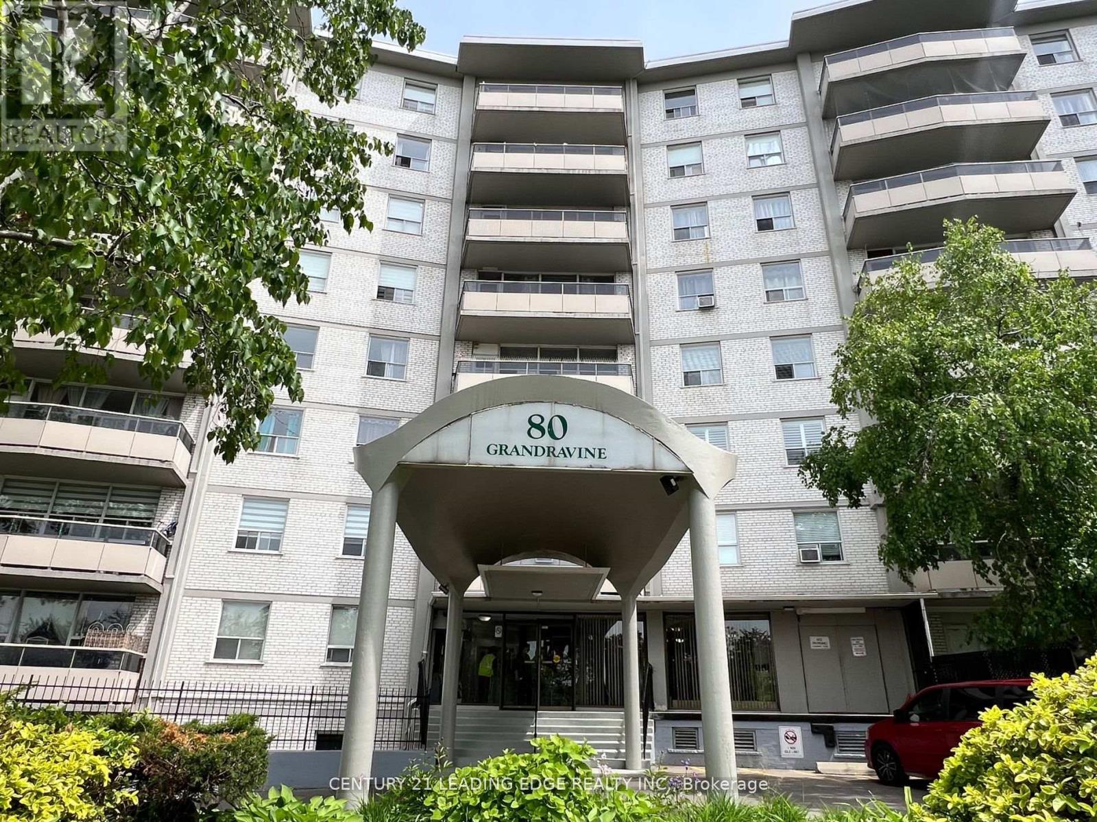 Apartment at 402 - 80 GRANDRAVINE DRIVE, Toronto (York University Heights)