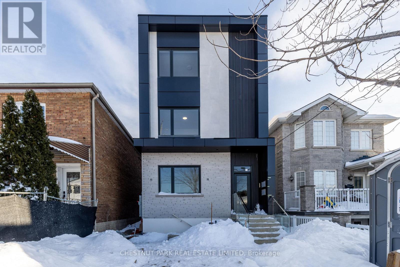 Multiplex at D - 29 HATHERLEY ROAD, Toronto (Caledonia-Fairbank)