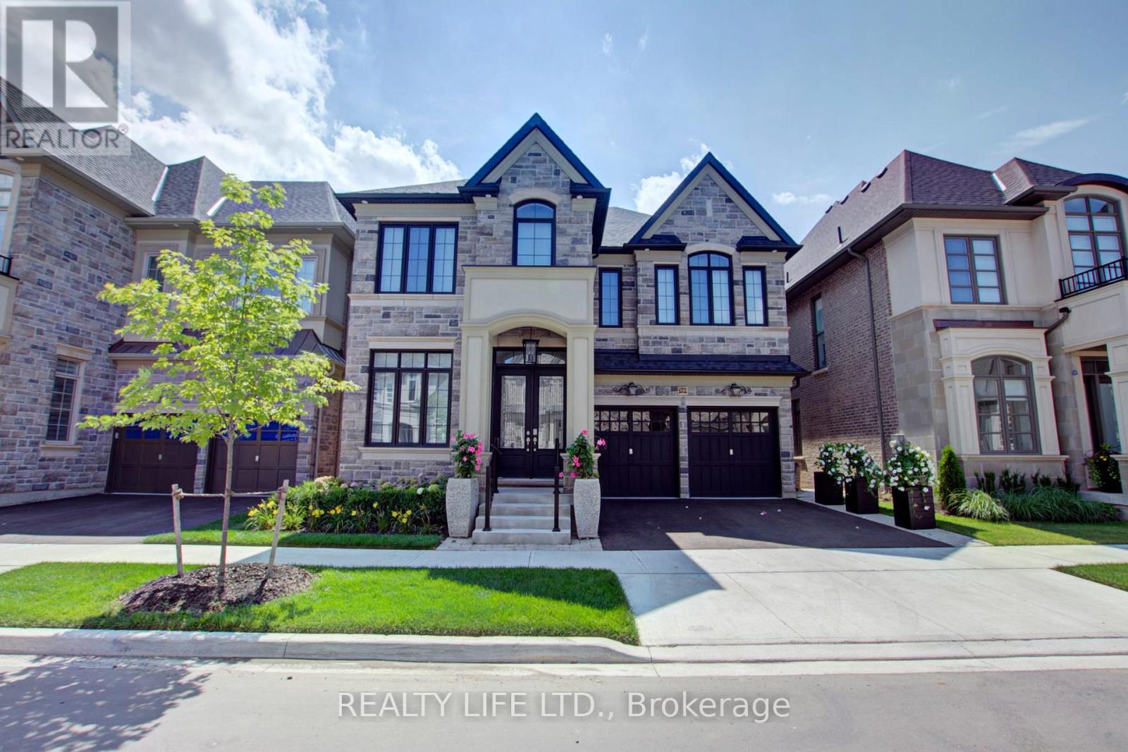 Detached at 3140 DANIEL WAY, Oakville (GO Glenorchy)
