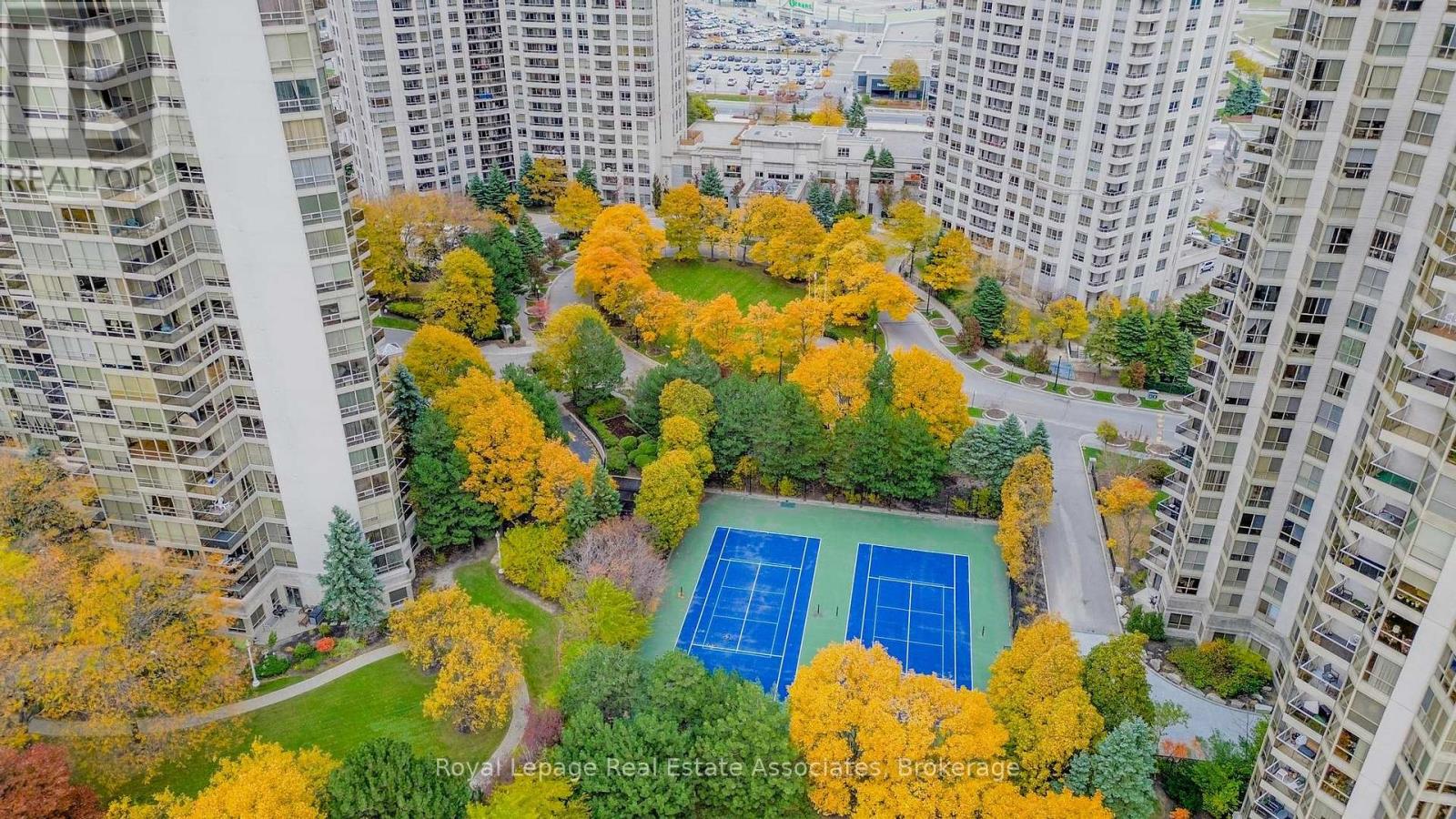 Apartment at 622 - 25 KINGSBRIDGE GARDEN CIRCLE, Mississauga (Hurontario)