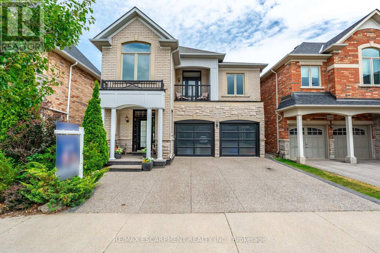 Detached at 4670 HUFFMAN ROAD N, Burlington
