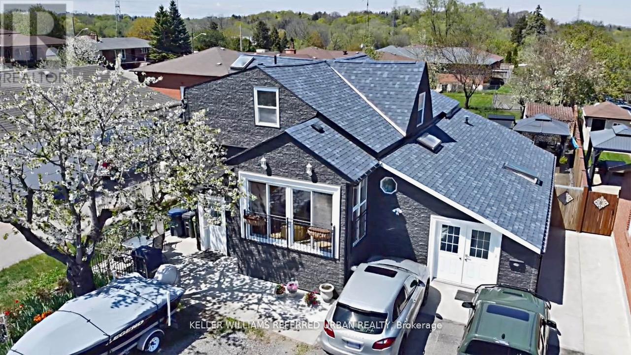 Detached at 6 ELMHURST DRIVE, Toronto (Rexdale-Kipling)