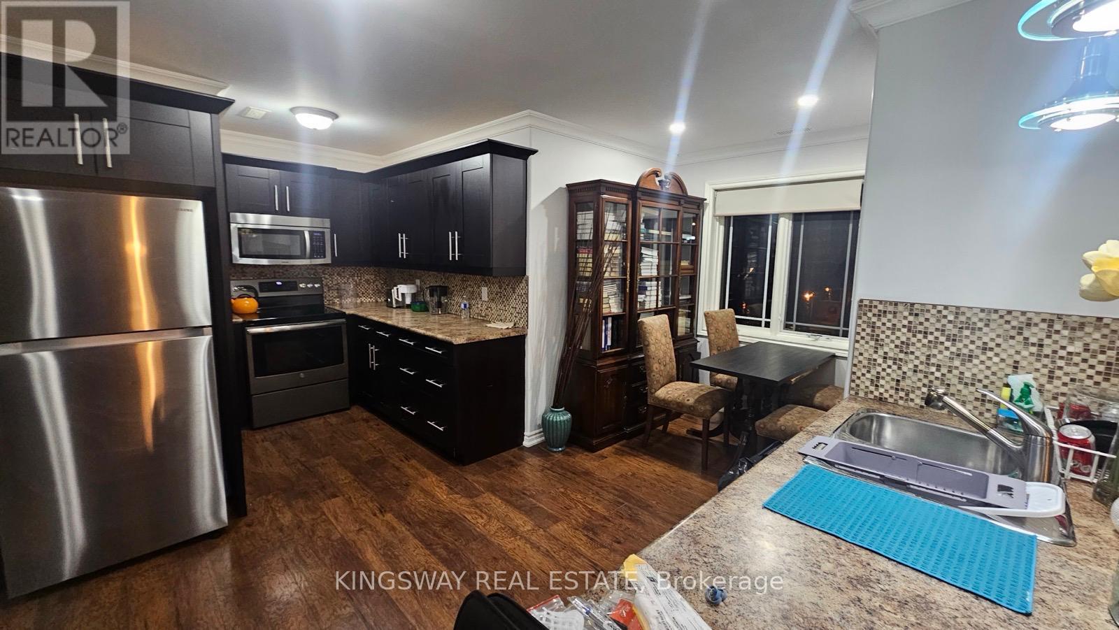 Detached at 5164 New St,