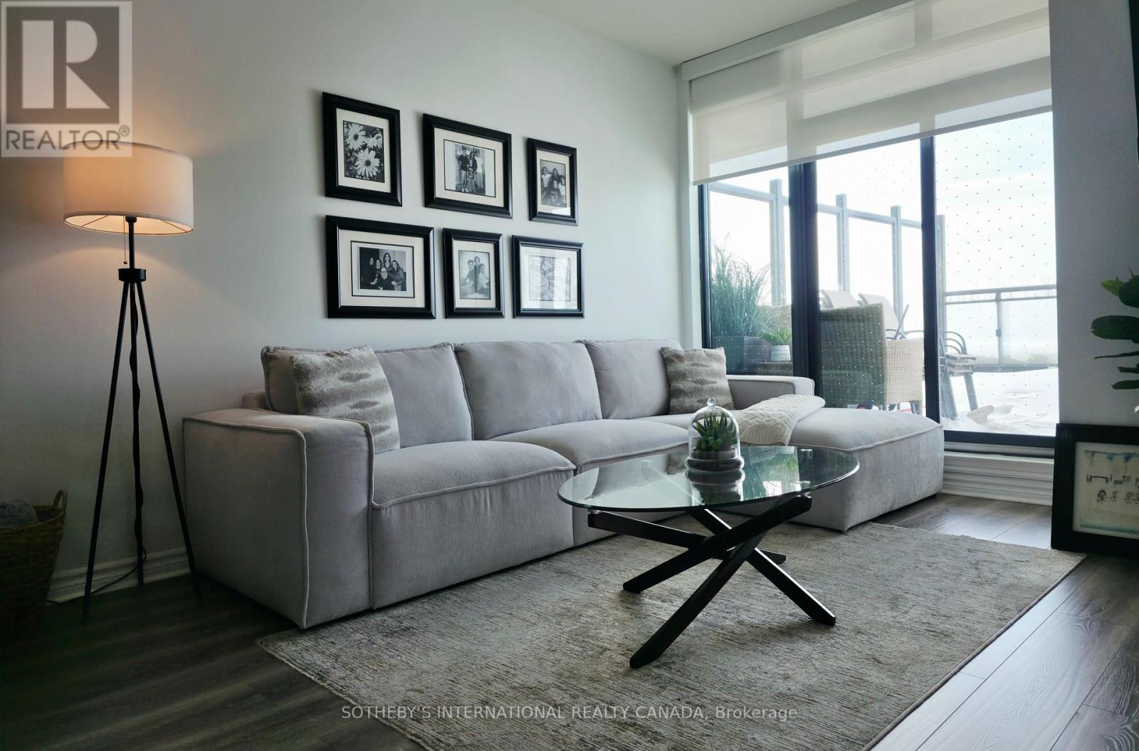 Apartment at 206 - 2522 KEELE STREET, Toronto (Maple Leaf)