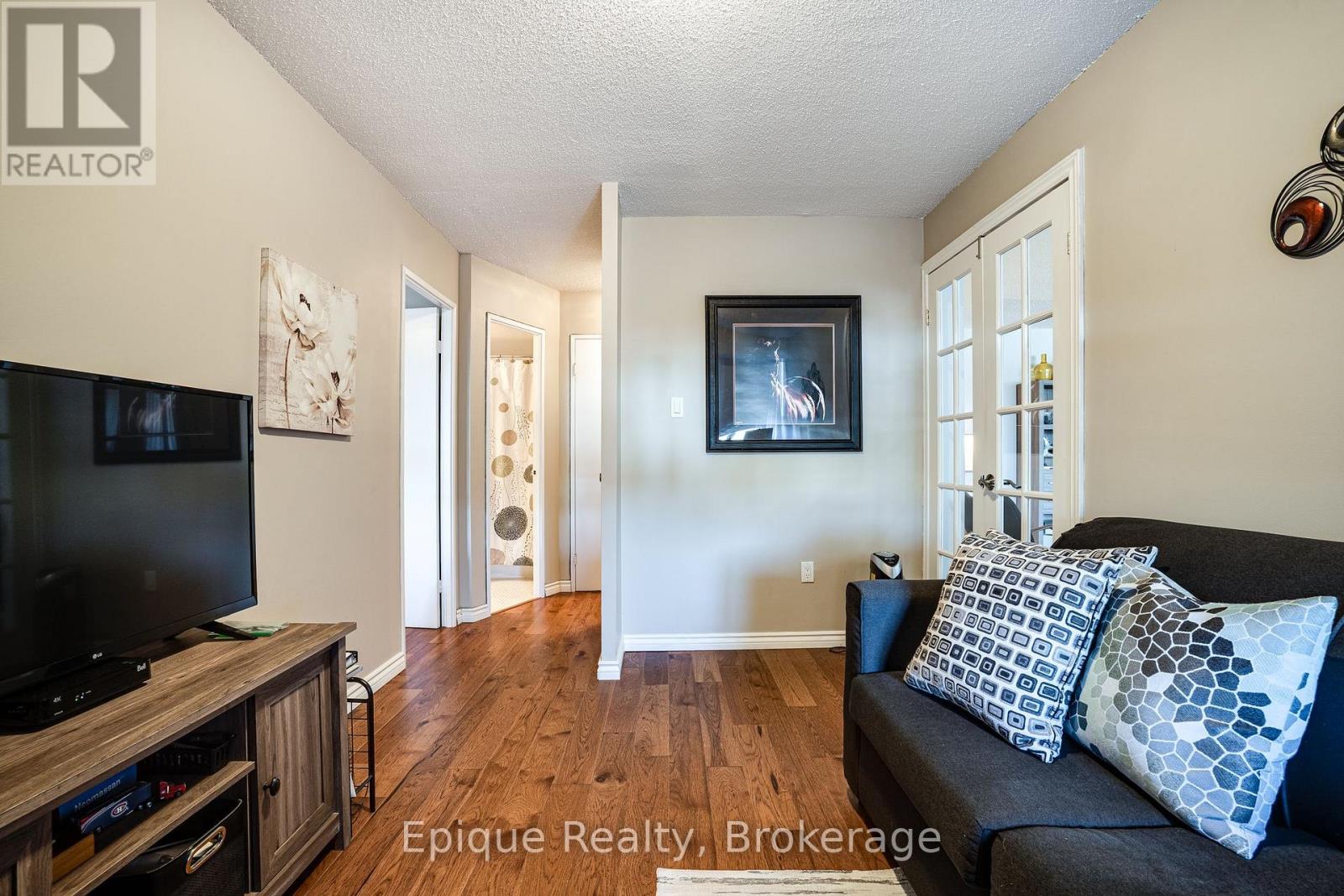Apartment at 409 - 2055 UPPER MIDDLE ROAD, Burlington