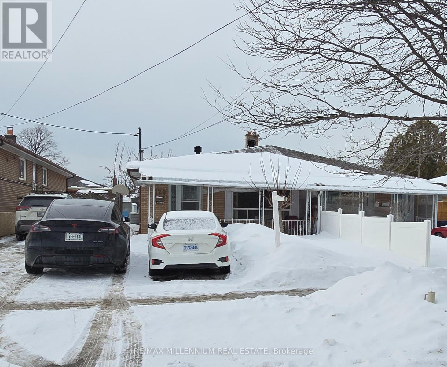 Semi-Detached/Link at 120 DUNCANWOODS DRIVE, Toronto (Humber Summit)