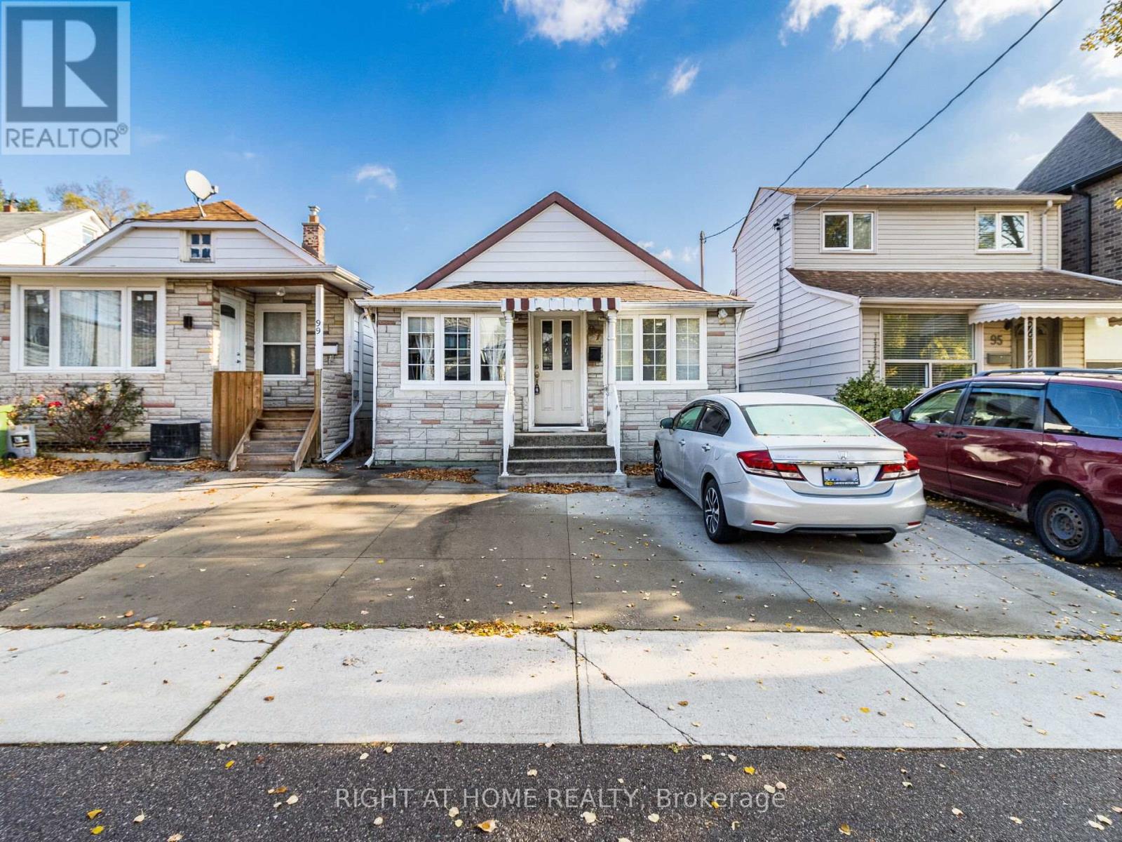 Detached at 97 29TH STREET, Toronto (Long Branch)