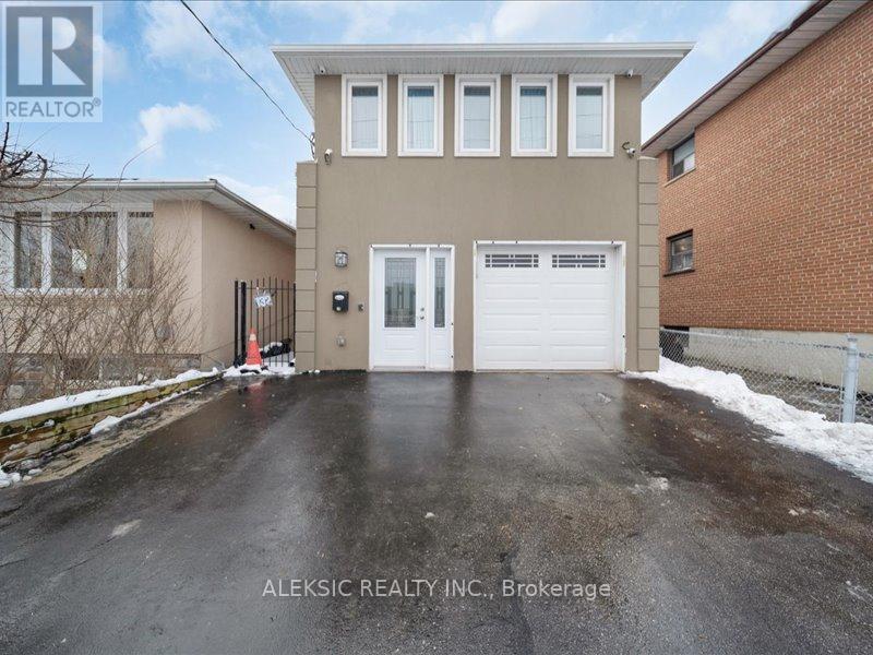 Multiplex at 132 BROWNS LINE, Toronto (Alderwood)