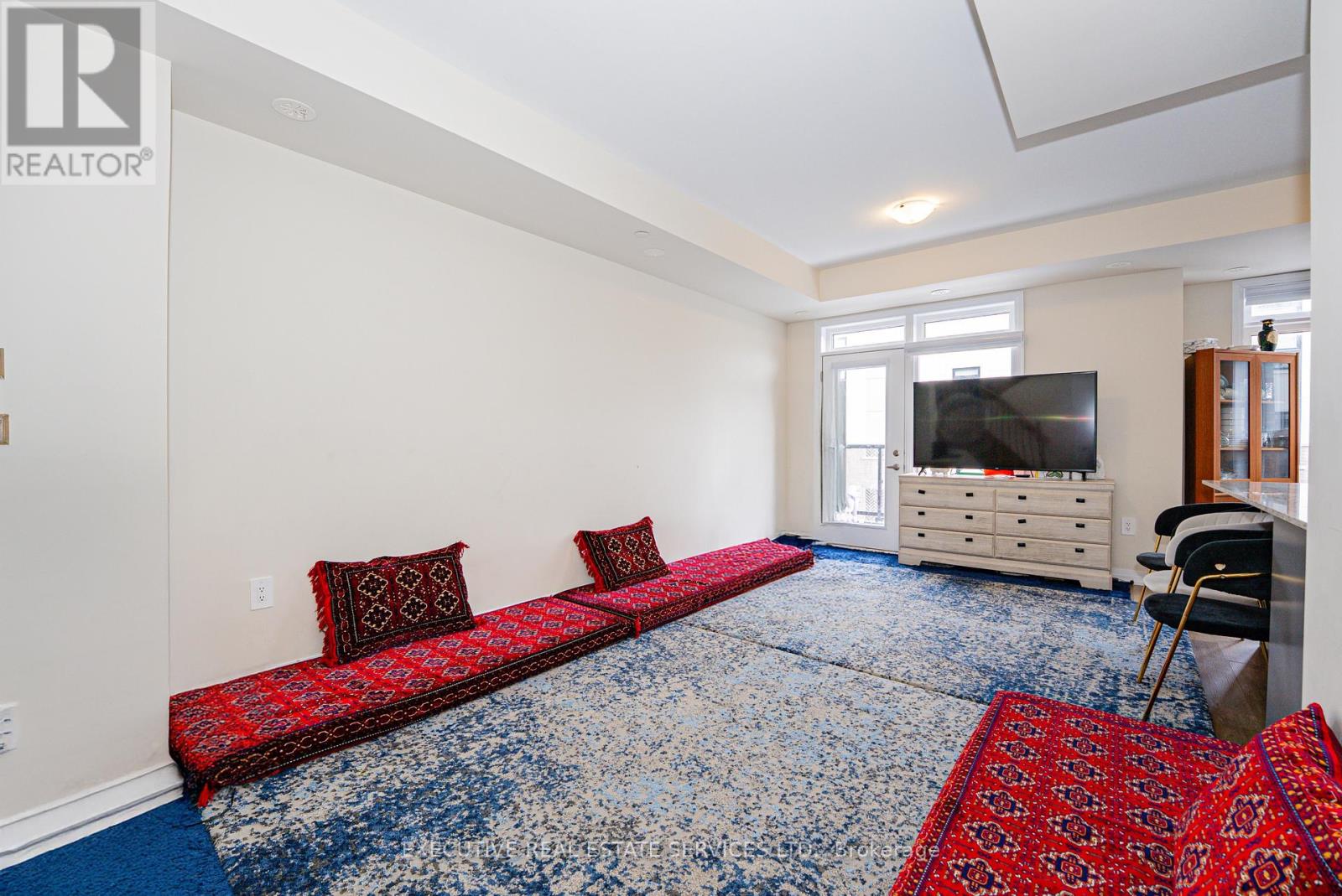 Townhouse at 105 - 1589 ROSE WAY, Milton (CB Cobban)
