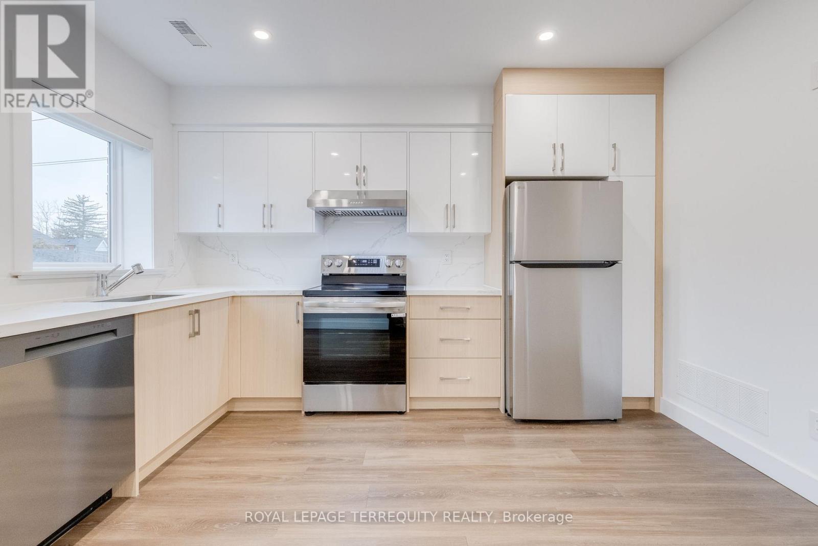 Detached at 1 - 94 EARLSCOURT AVENUE, Toronto (Corso Italia-Davenport)