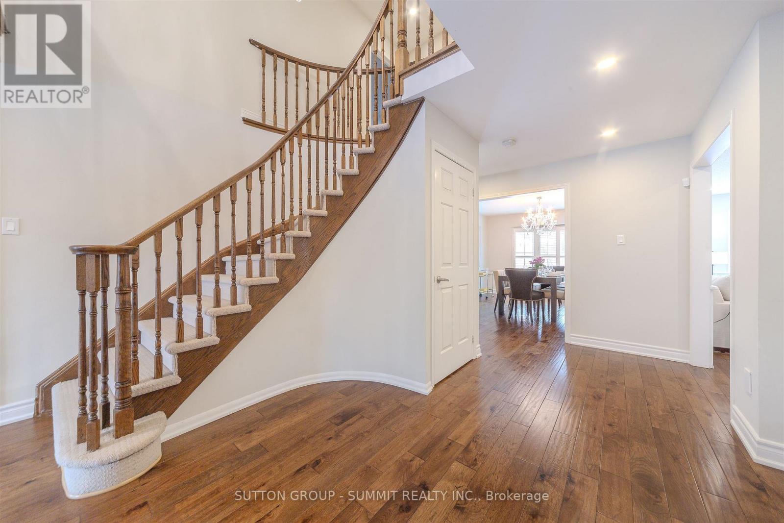 Detached at 1104 AMBERCROFT LANE, Oakville