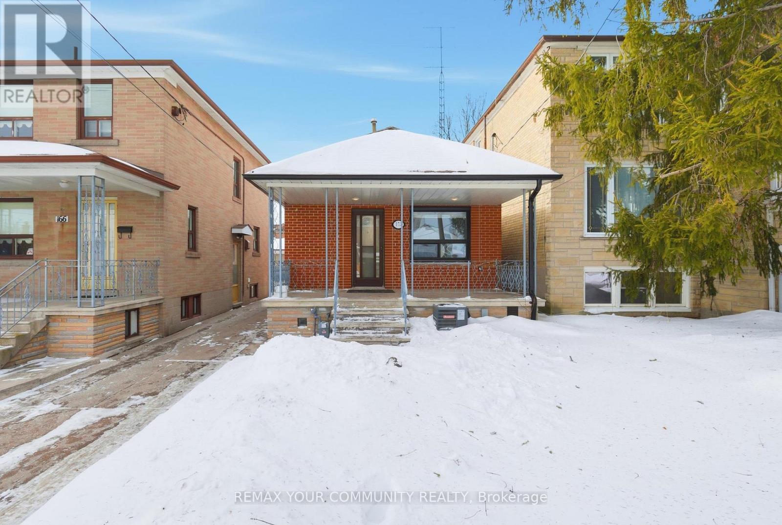 Detached at 172 TIMES ROAD, Toronto (Briar Hill-Belgravia)